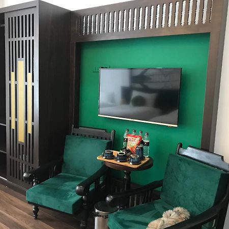 ハノイ ララバイ ホテル&トラベル ハノイ市 エクステリア 写真