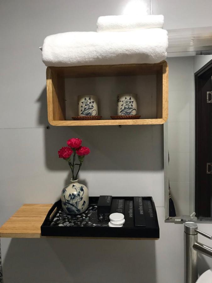 ハノイ ララバイ ホテル&トラベル ハノイ市 エクステリア 写真
